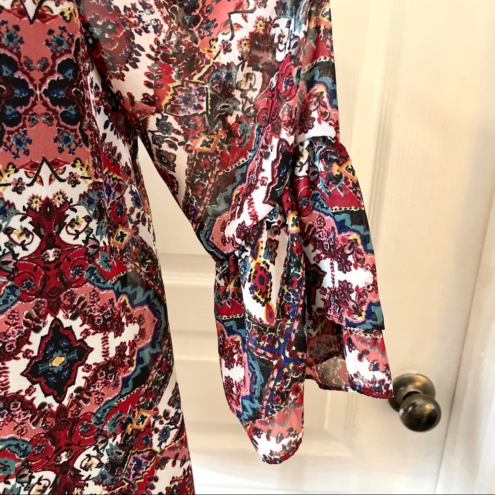 3/$20 B Design off the shoulder blouse - Picture 2 of 7